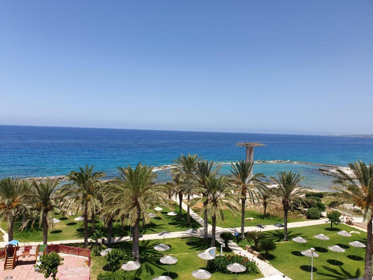 Seaview Sunset Holiday Apartments Пафос Екстериор снимка